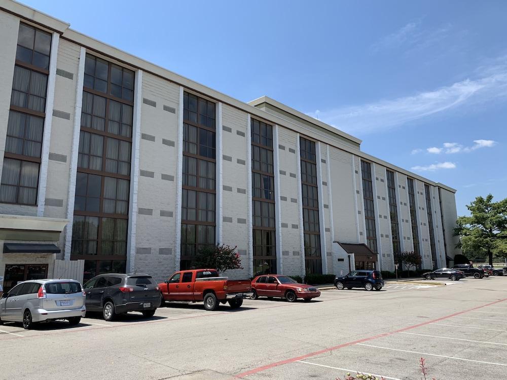 Doubletree By Hilton Worth South Hotel 4*