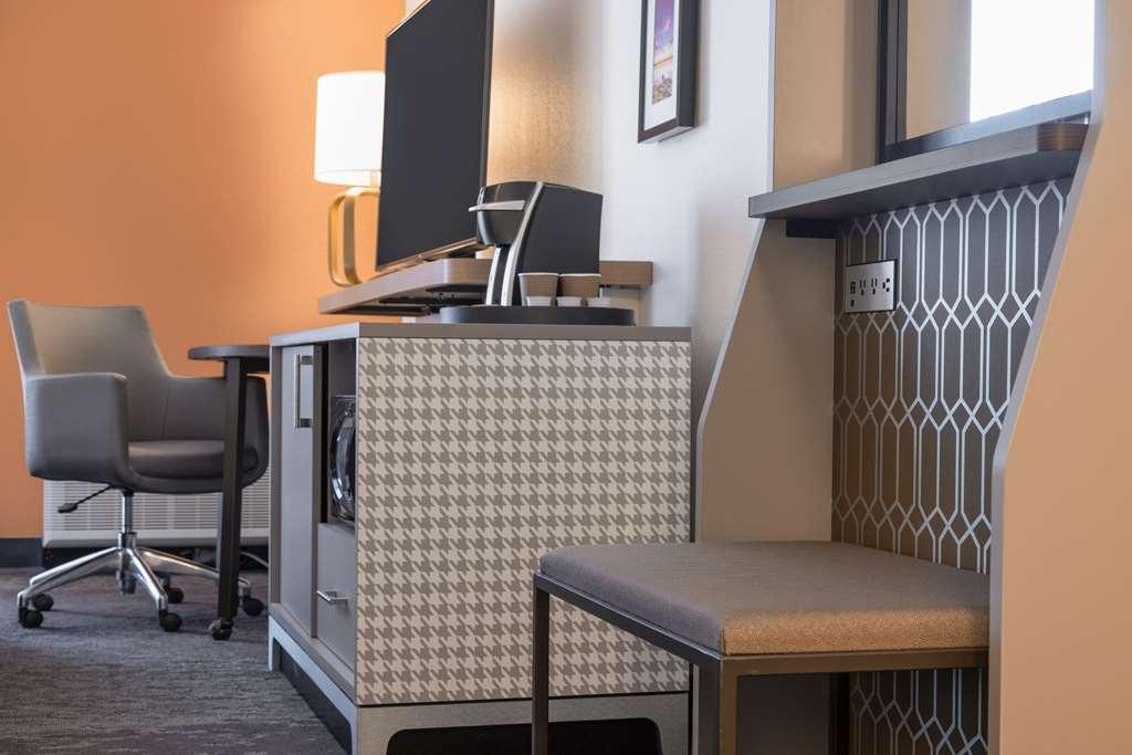 Doubletree By Hilton Worth South Hotel Fort Worth